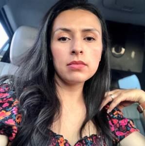 Meet your Posher, Daniela